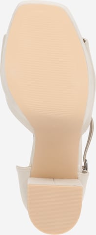 NLY by Nelly Sandal in Beige