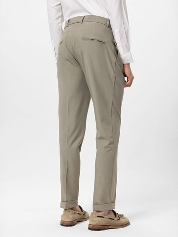 Antioch Regular Trousers with creases in Green