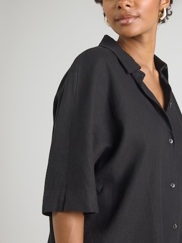 s.Oliver Blouse in Zwart