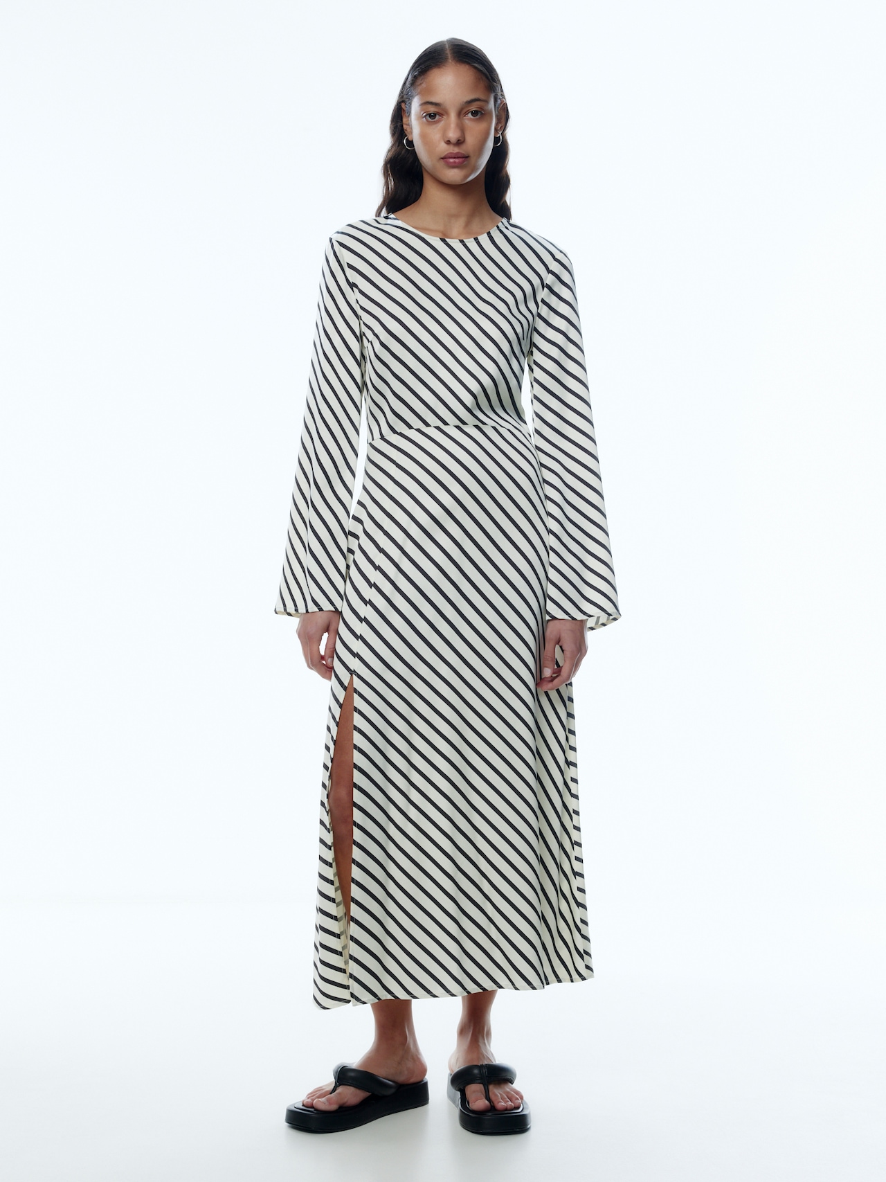 EDITED Producten Jurk 'Aurea' Beige