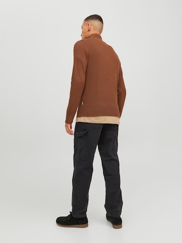 JACK & JONES Sweter 'Perfect' w kolorze brązowy