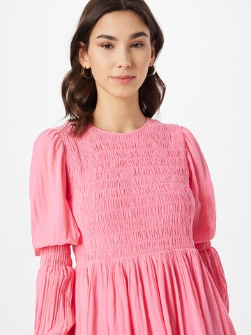 Robe-chemise 'AURALINE' minimum en rose