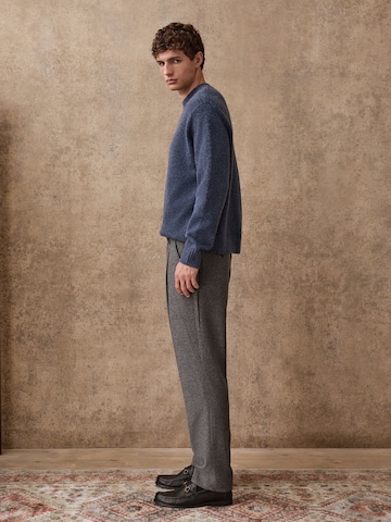 Next Tapered Hose in Grau