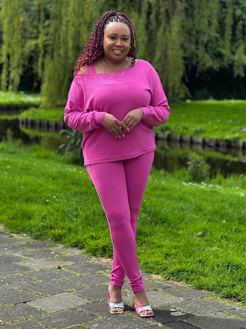 Mowi Fit Tracksuit in Pink