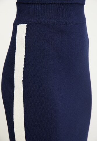 usha BLUE LABEL Skirt in Blue