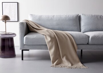 andas Blankets in Beige