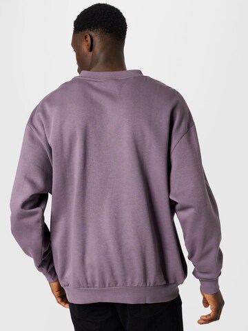 WEEKDAY Sweatshirt in Purple
