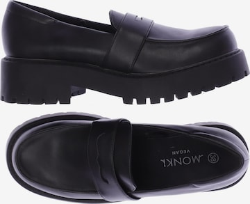 Monki Flats & Loafers in 38 in Black: front