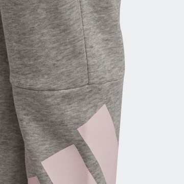 ADIDAS SPORTSWEAR Skinny Sporthose 'Essentials French Terry' in Grau