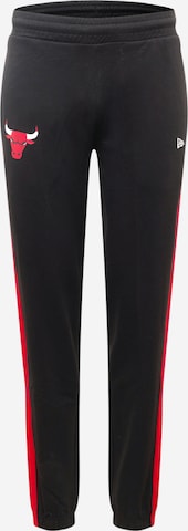 NEW ERA Tapered Hose in Schwarz: predná strana