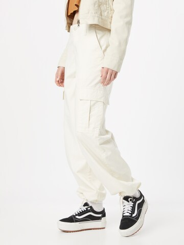 LEVI'S ® Baggy Cargo jeans in Beige: front