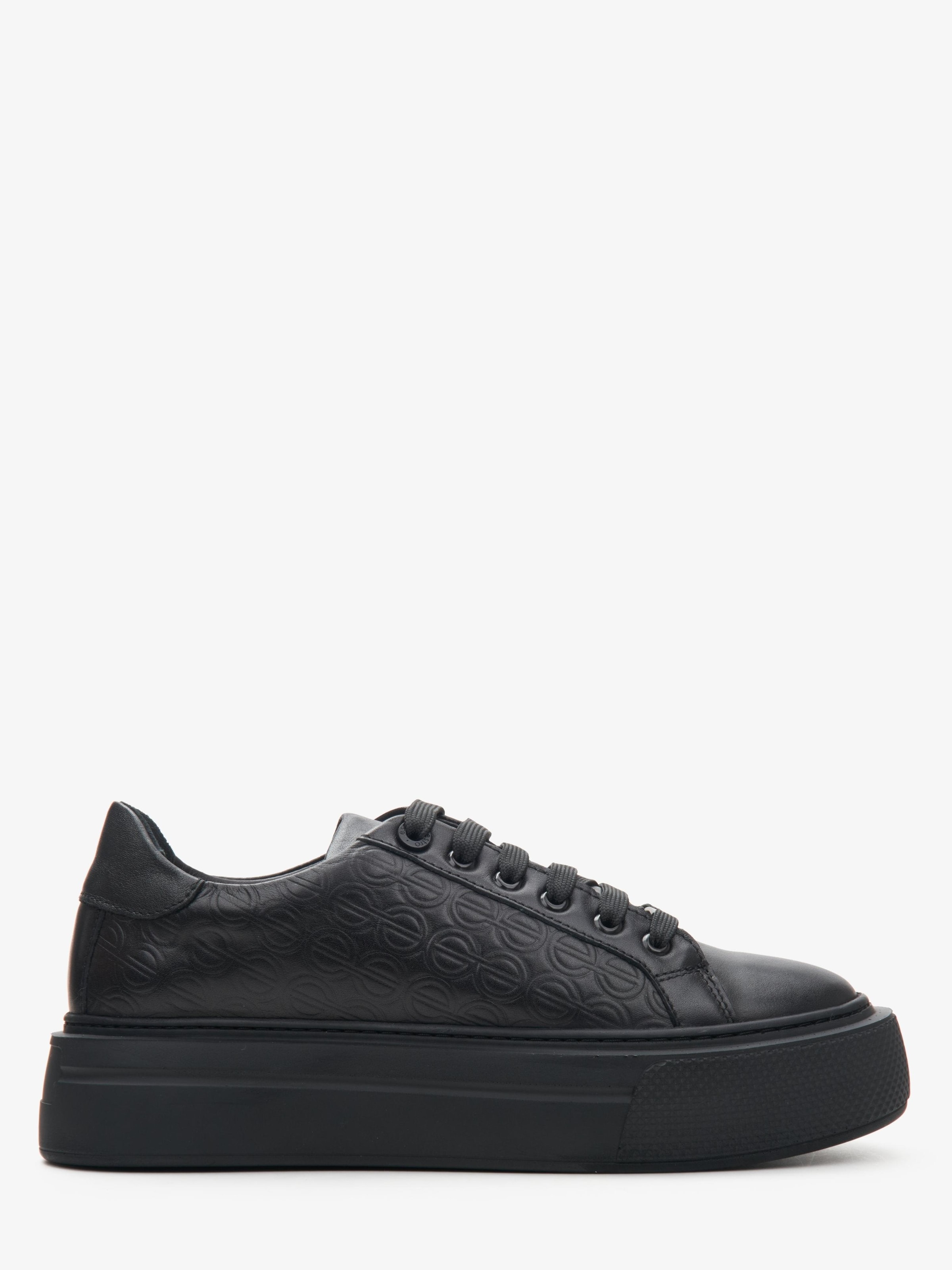 Estro Platform trainers '09-3202' in Black