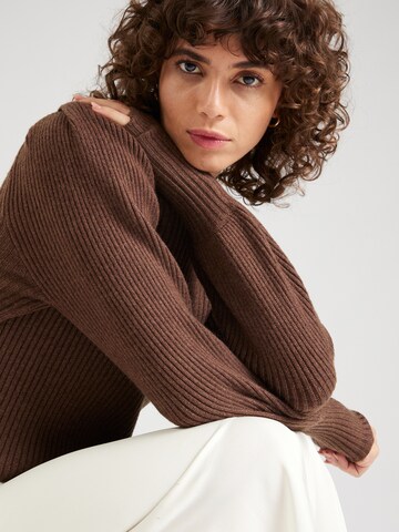 ONLY Sweater 'KATIA' in Brown