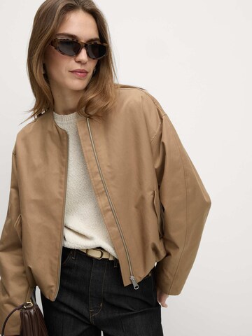 Marks & Spencer Tussenjas in Beige