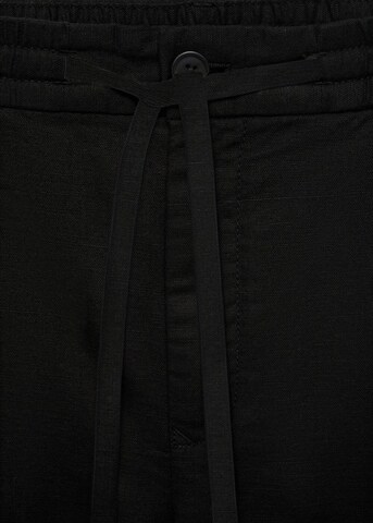 MANGO MAN Regular Hose 'Romelino' in Schwarz