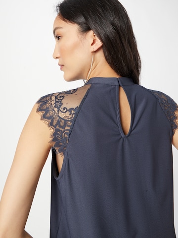 VERO MODA - Blusa 'Milla' em azul