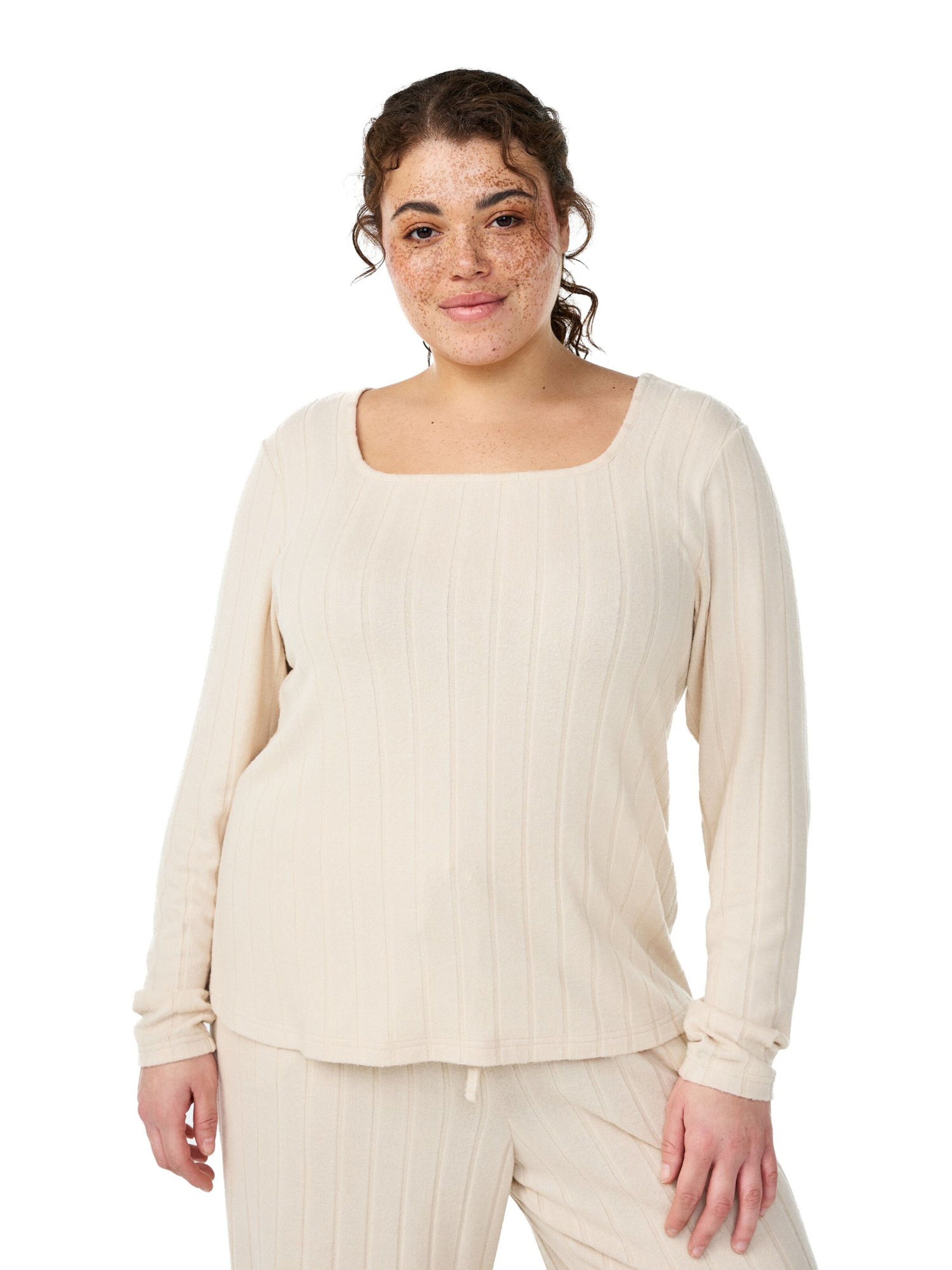 Zizzi Shirt 'MLuna' in Beige: voorkant