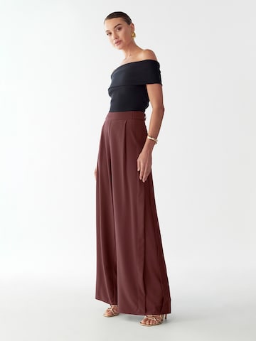 Willa Широка кройка Панталон 'CHARLA' в червено