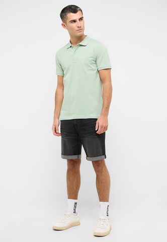MUSTANG Loosefit Shorts 'Washington' in Schwarz