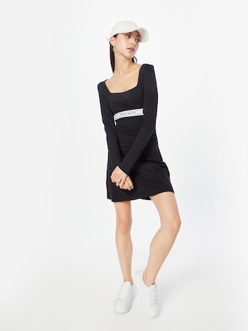 Rochie de la Tommy Jeans pe negru