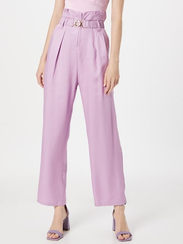 regular Pantaloni con pieghe di La petite étoile in rosa: frontale