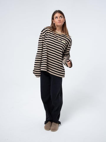 BAYSIDE BOUND Oversized Shirt 'THE GOOD LIFE UNISEX LONGSLEEVE' in Beige: front