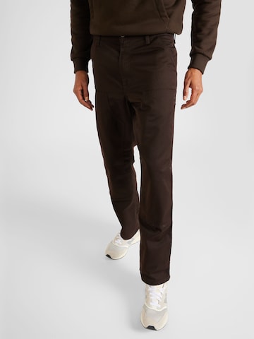 Regular Pantalon Carhartt WIP en marron : devant