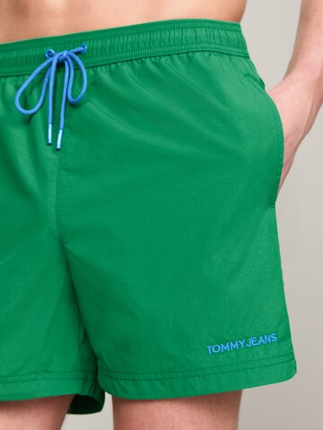Tommy Jeans Badeshorts in Grün