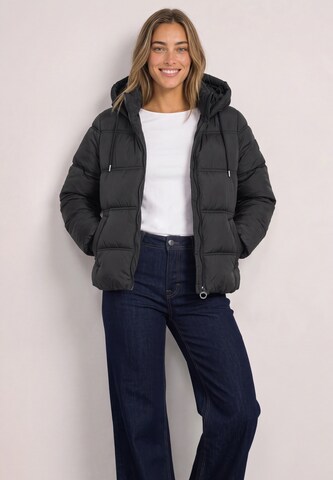 STREET ONE Pufferjacke mit Kapuze in Schwarz
