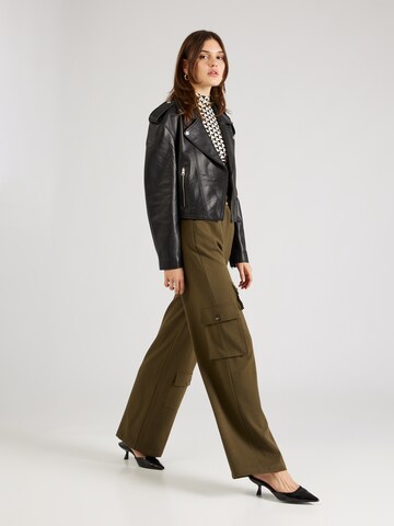 Wide Leg Pantalon cargo Nasty Gal en vert