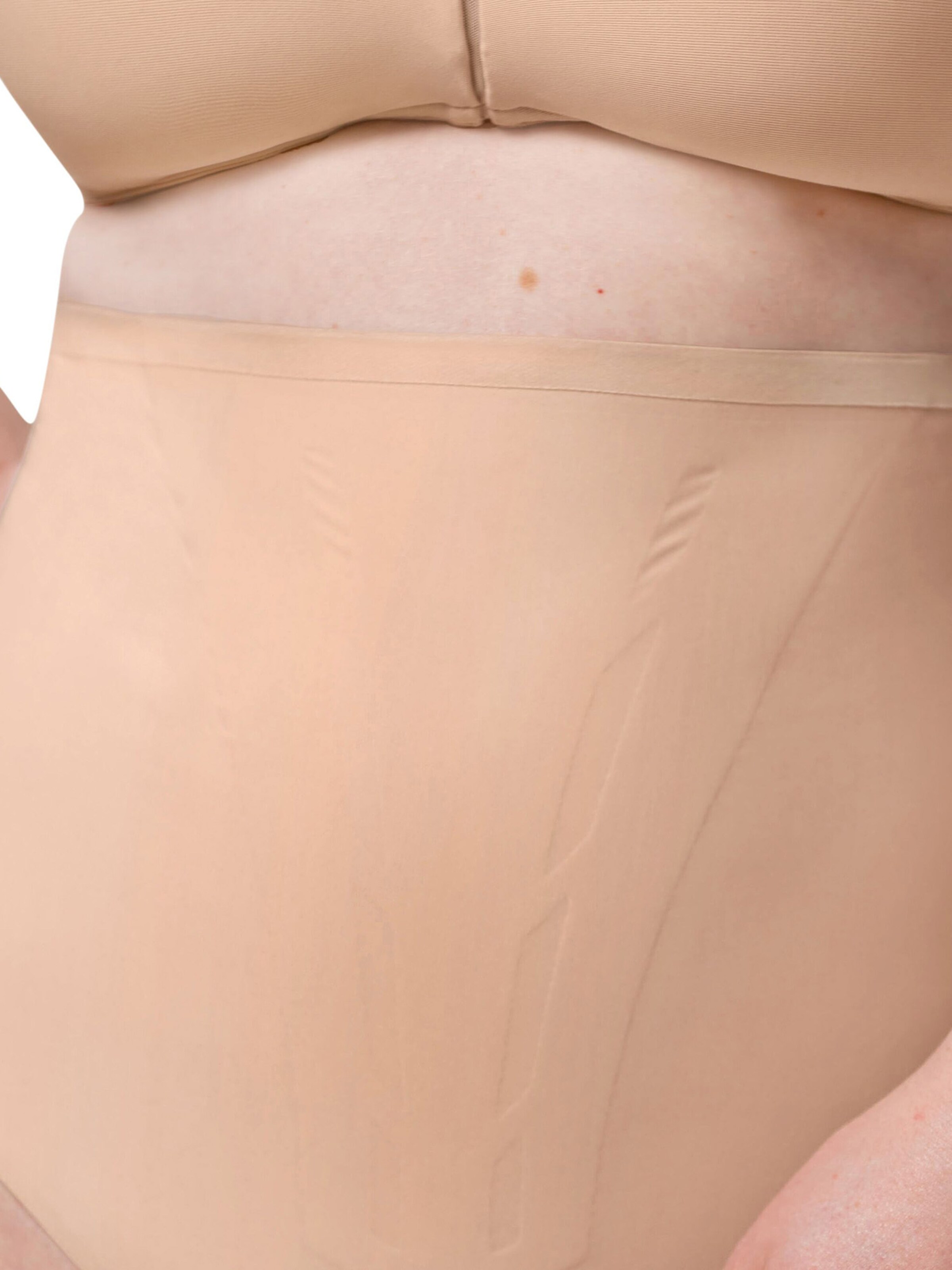 TRIUMPH - Cueca modeladora ' Triumph Shape Smart Highwaist ' em bege