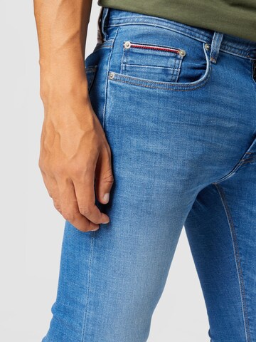 TOMMY HILFIGER - Slimfit Vaquero 'Bleecker' en azul