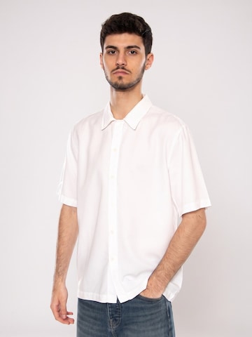 elvine Comfort fit Button Up Shirt 'RHYS_MS SHIRT OGG WHITE' in White: front