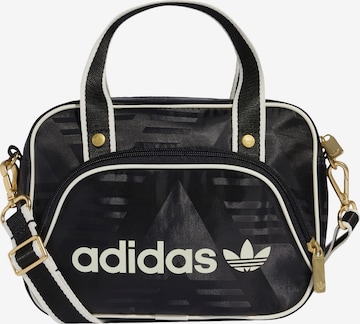 ADIDAS ORIGINALS Handtasche 'Airliner' in Schwarz: Vorderseite