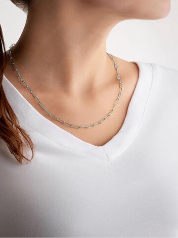 So Chic Necklace in Silver