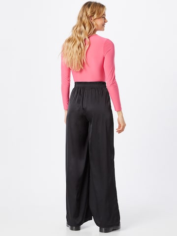 Urban Classics Wide leg Broek in Zwart