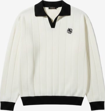 Pull-over 'Oversized Embroidered Polo Sweater - Ecru' Kleidermafia en beige : devant