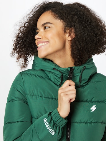 Superdry Jacke in Grün