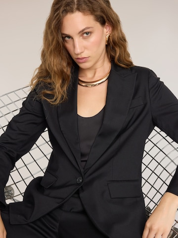 Blazer MOTIVI en noir