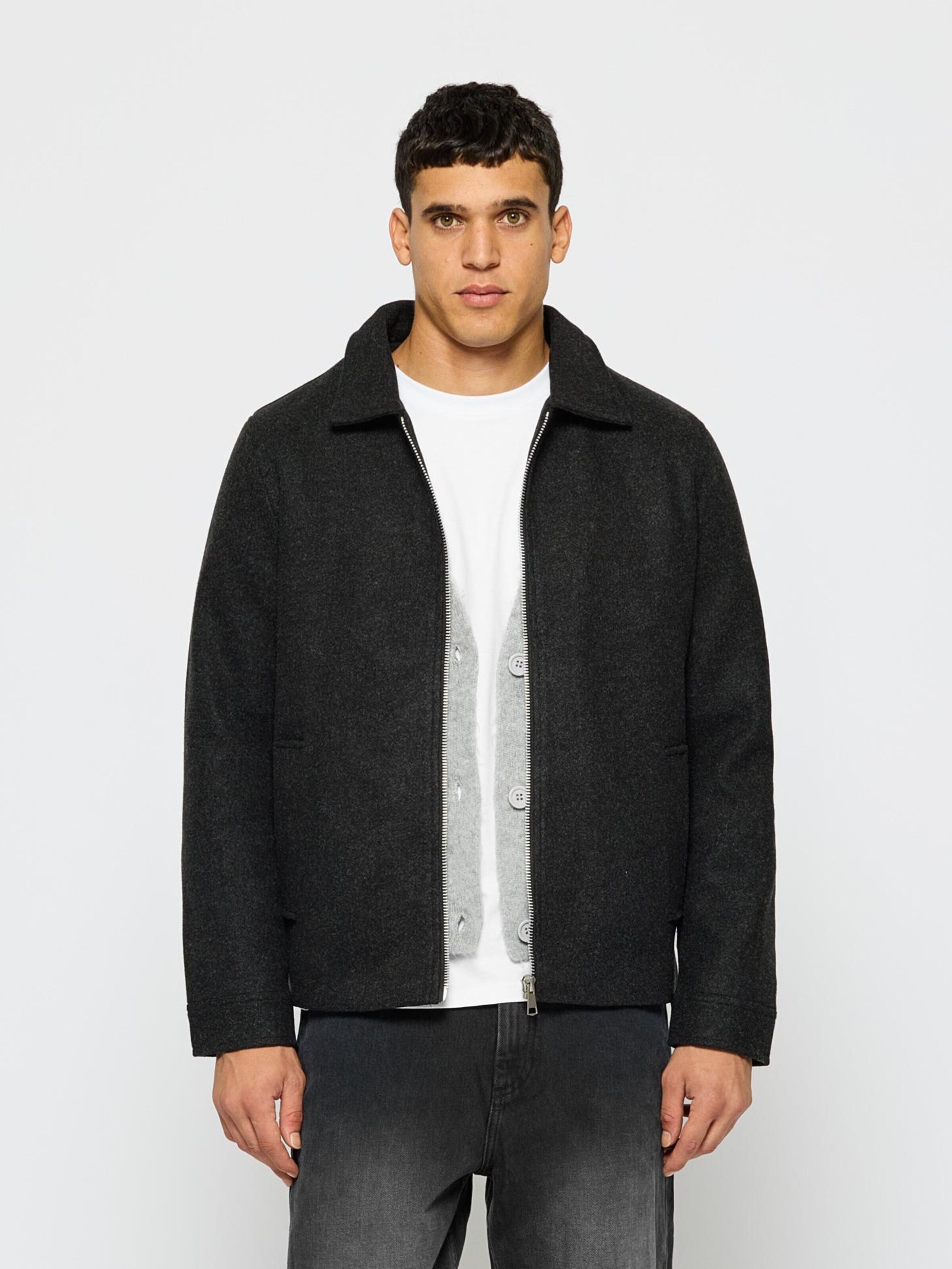 Burocs Between-Season Jacket in Black: front