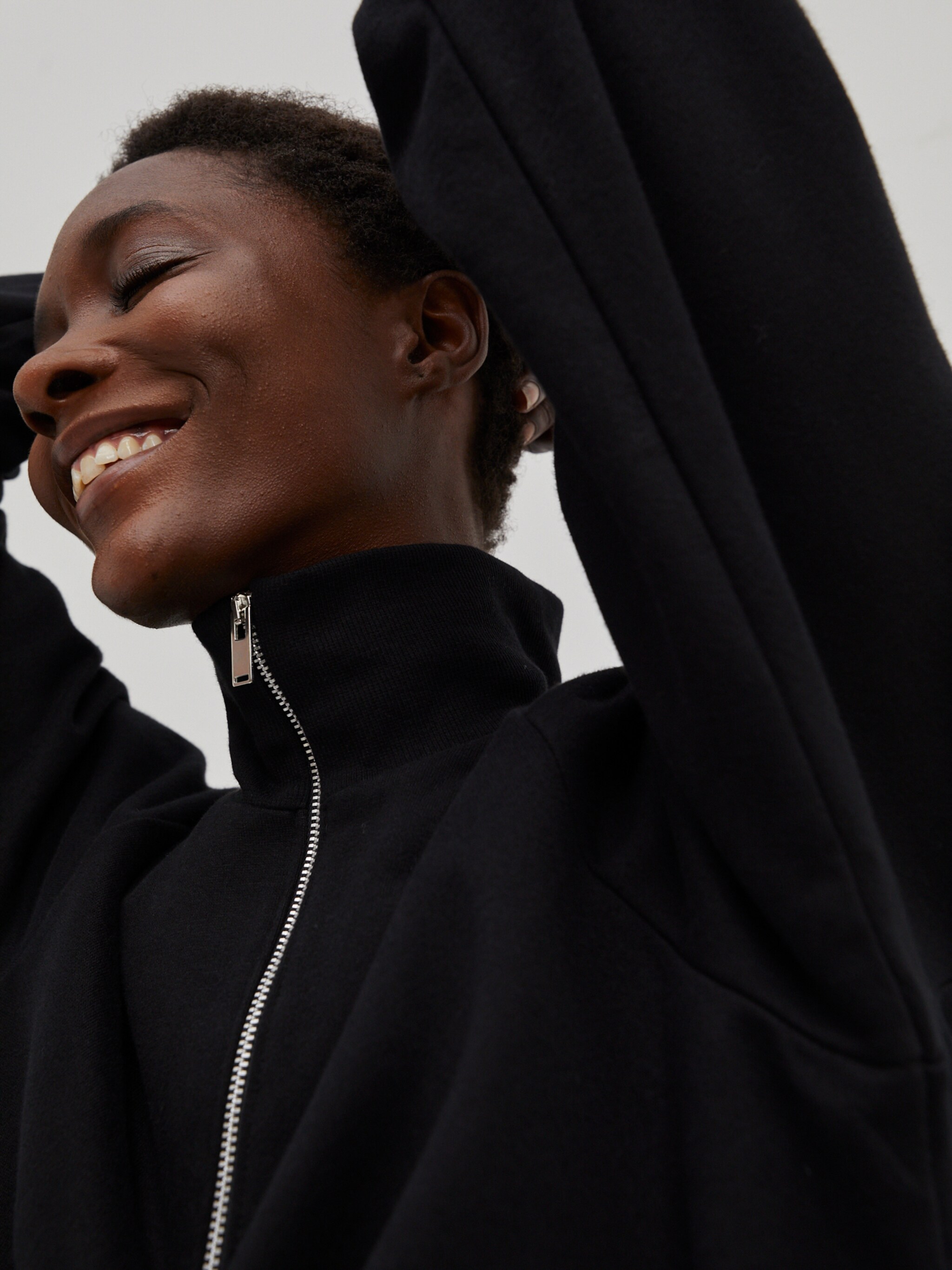 EDITED Produits Robe 'Glennis' noir
