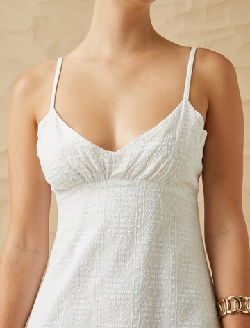 Koton Kleid in Weiß