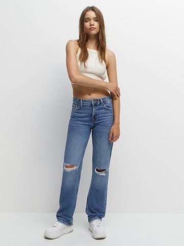 Pull&Bear Loosefit Jeans in Blau