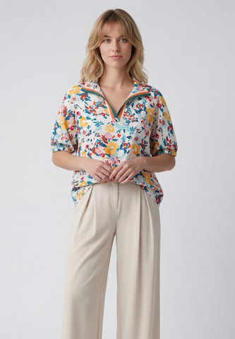 Usha - Blusa en azul: frente