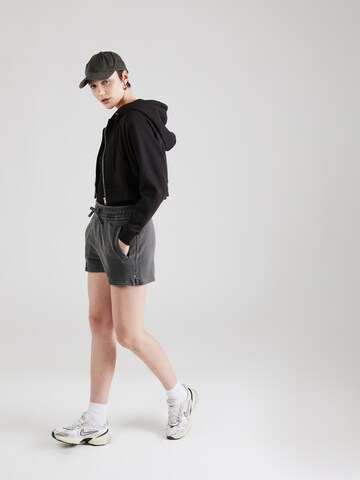 G-STAR Regular Trousers in Black