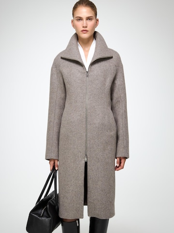 Cappotto invernale 'Zoelle' di V S P in grigio