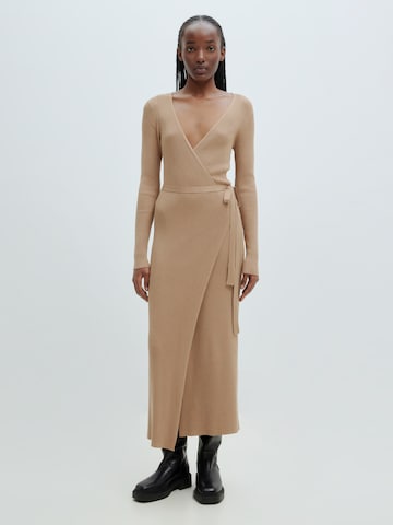 EDITED Knitted dress 'Mailien' in Brown: front