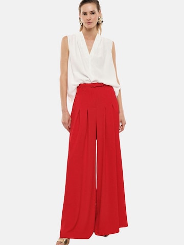 IMPERIAL Regular Pants in Red: front