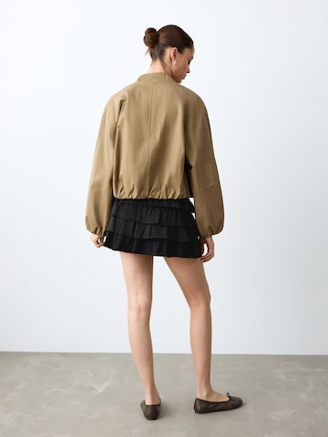 MANGO TEEN Пола 'LULA' в черно