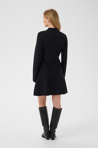 Part Two - Vestido em preto